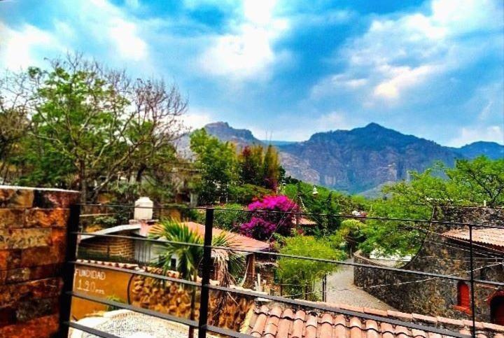 Hotel Casa Maximiliano Тепоцтлан Екстериор снимка