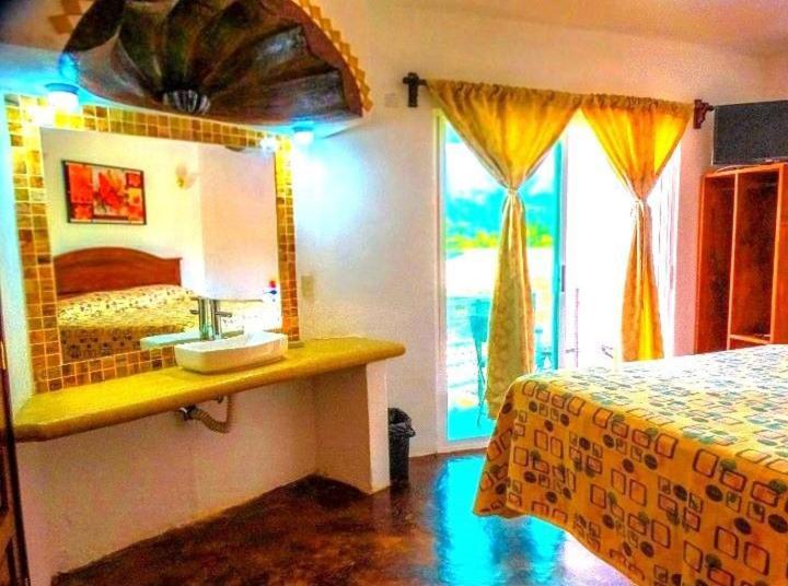 Hotel Casa Maximiliano Тепоцтлан Екстериор снимка